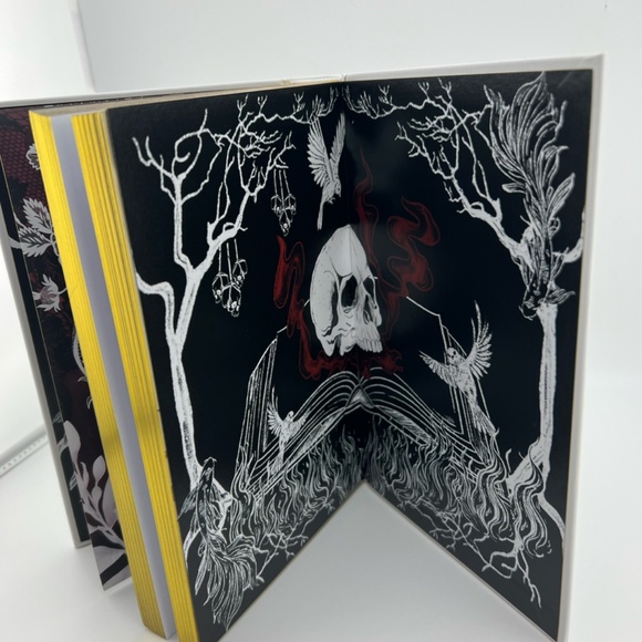 SIGNED LitHaven Boutique: King of Battle and Blood by Scarlett St.Clair - Picture 7 of 8